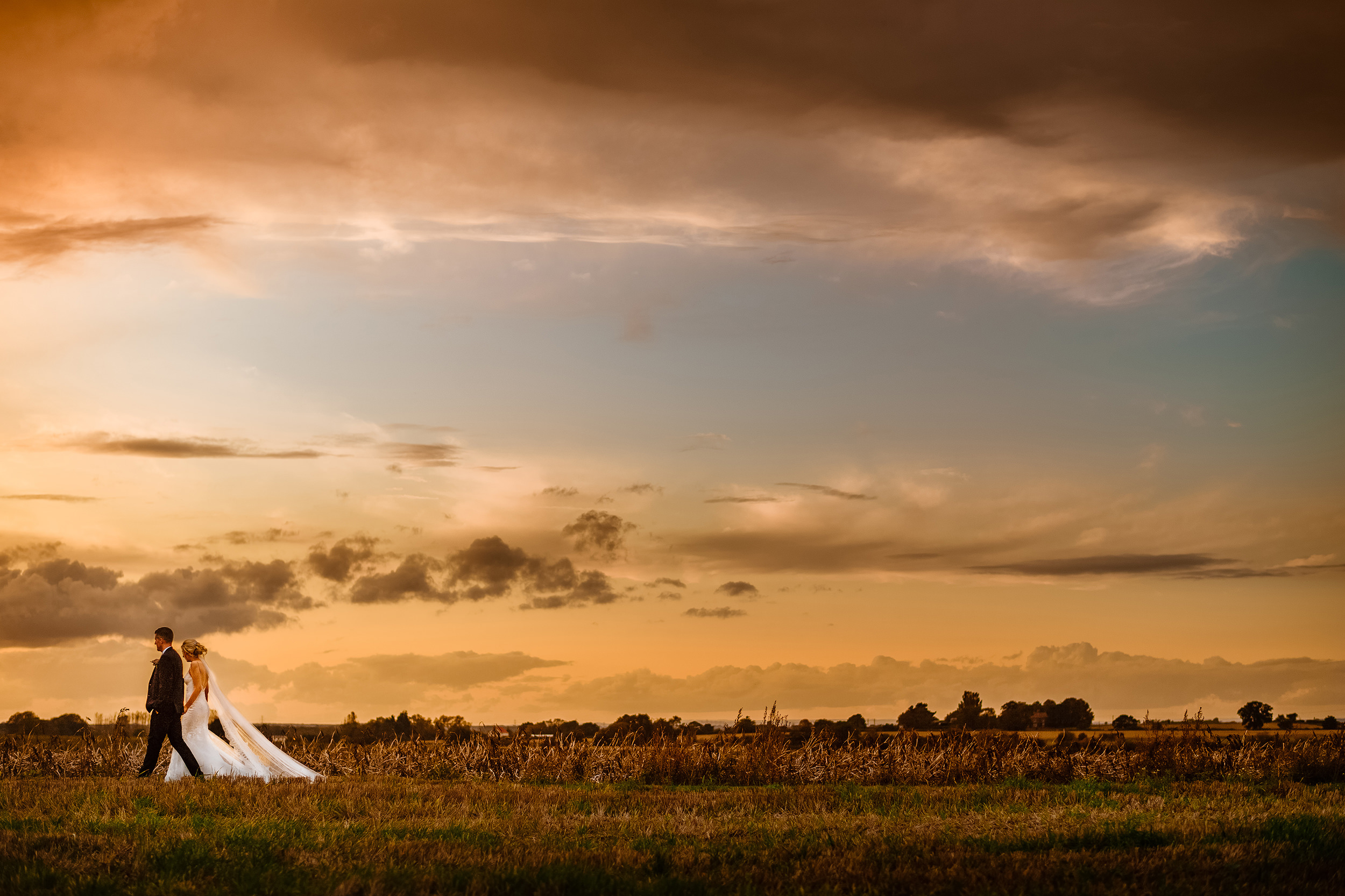 BARMBYFIELD BARN WEDDING PHOTOGRAPHY