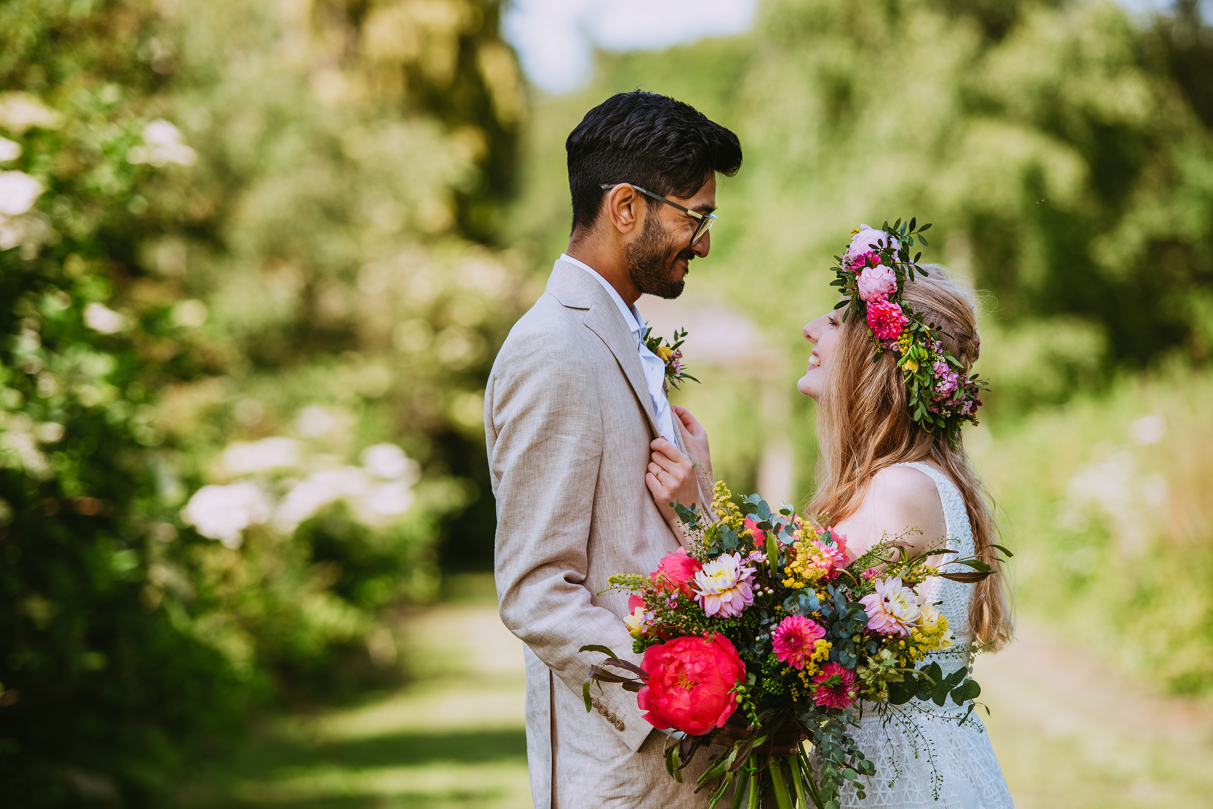 DOXFORD BARNS WEDDING PHOTOGRAPHY | SCOTTISH INDIAN WEDDING