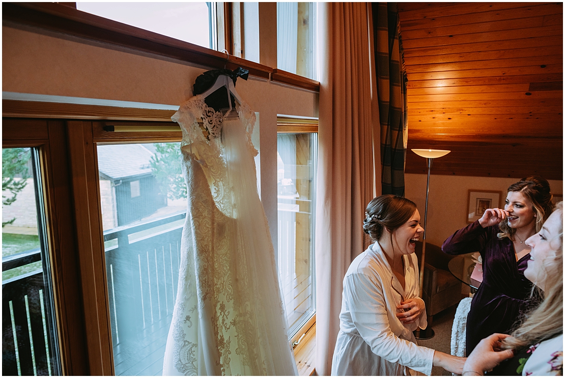 kath chris healey barn wedding photography 0010