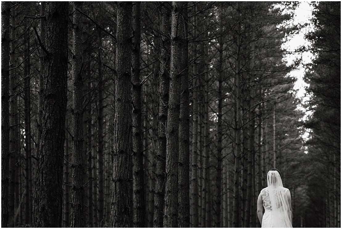 kath chris healey barn wedding photography 0049